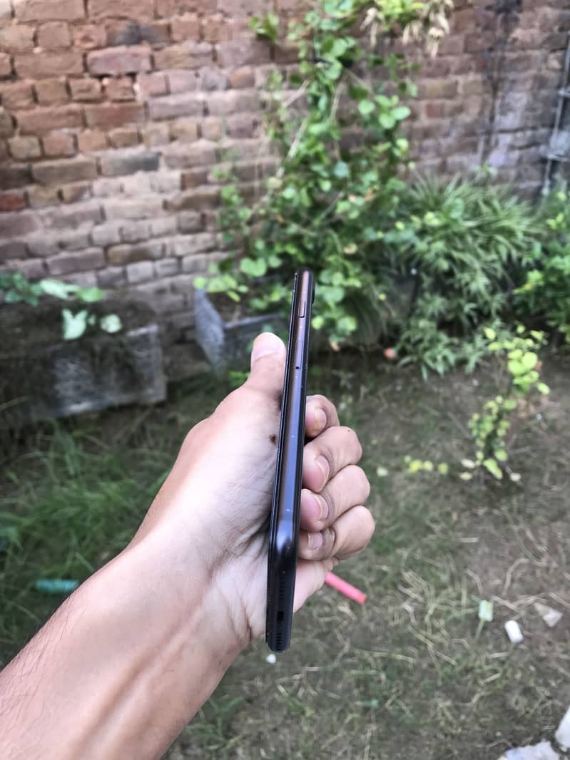 Apple iPhone SE 3