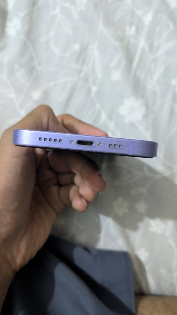 Apple iPhone 12 2