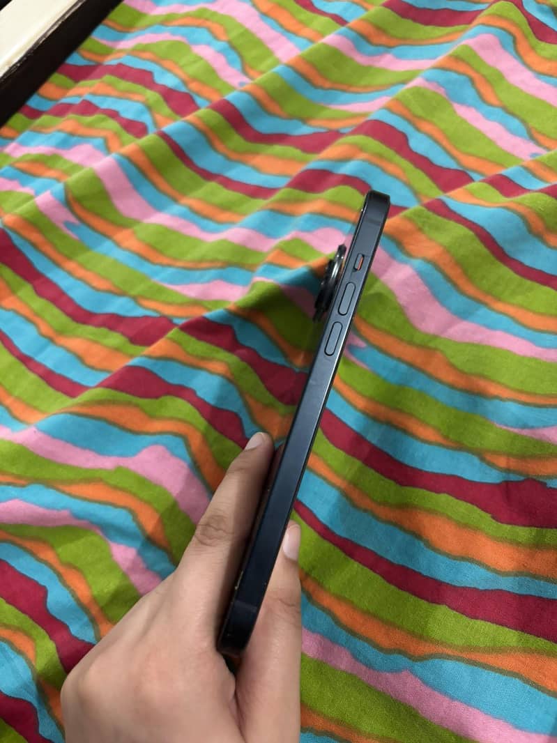 iPhone 14 plus JV 4
