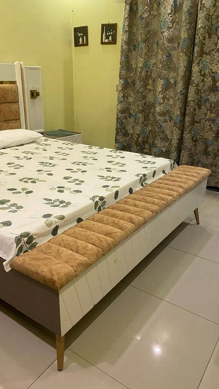 King size bed with dressing table 4