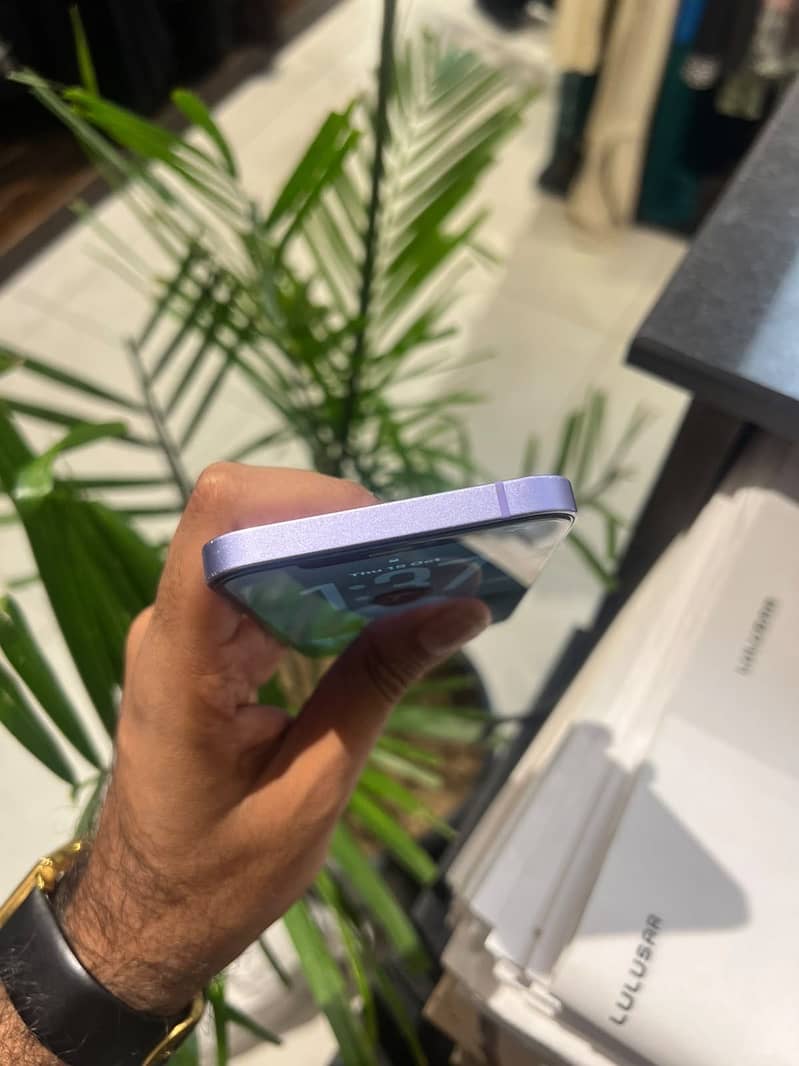 Apple iPhone 12 2