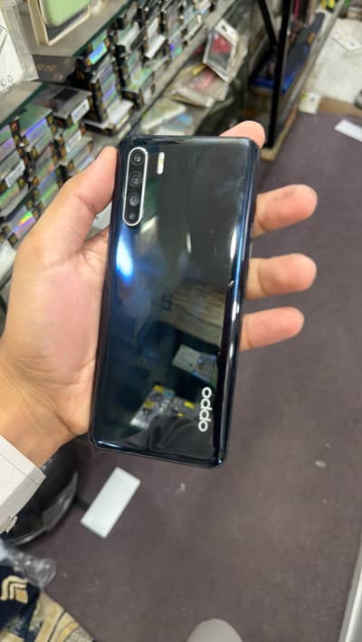 OPPO Reno3