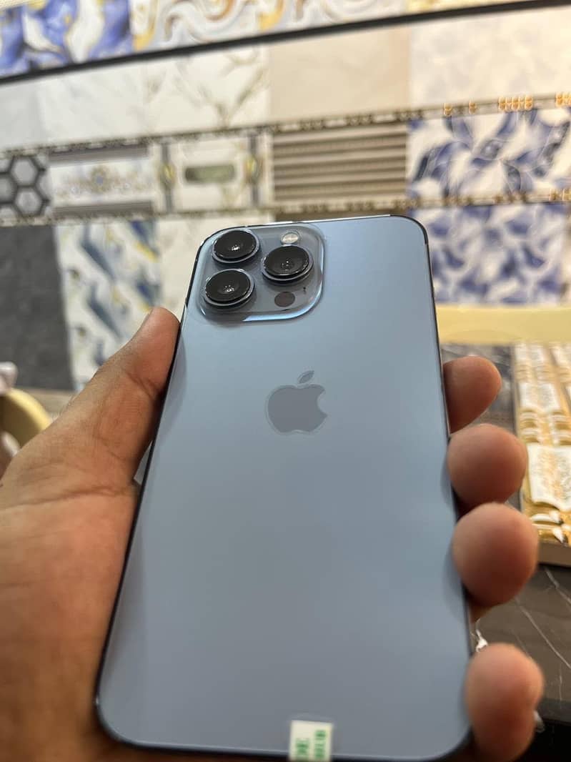 Apple iPhone 13 Pro 6