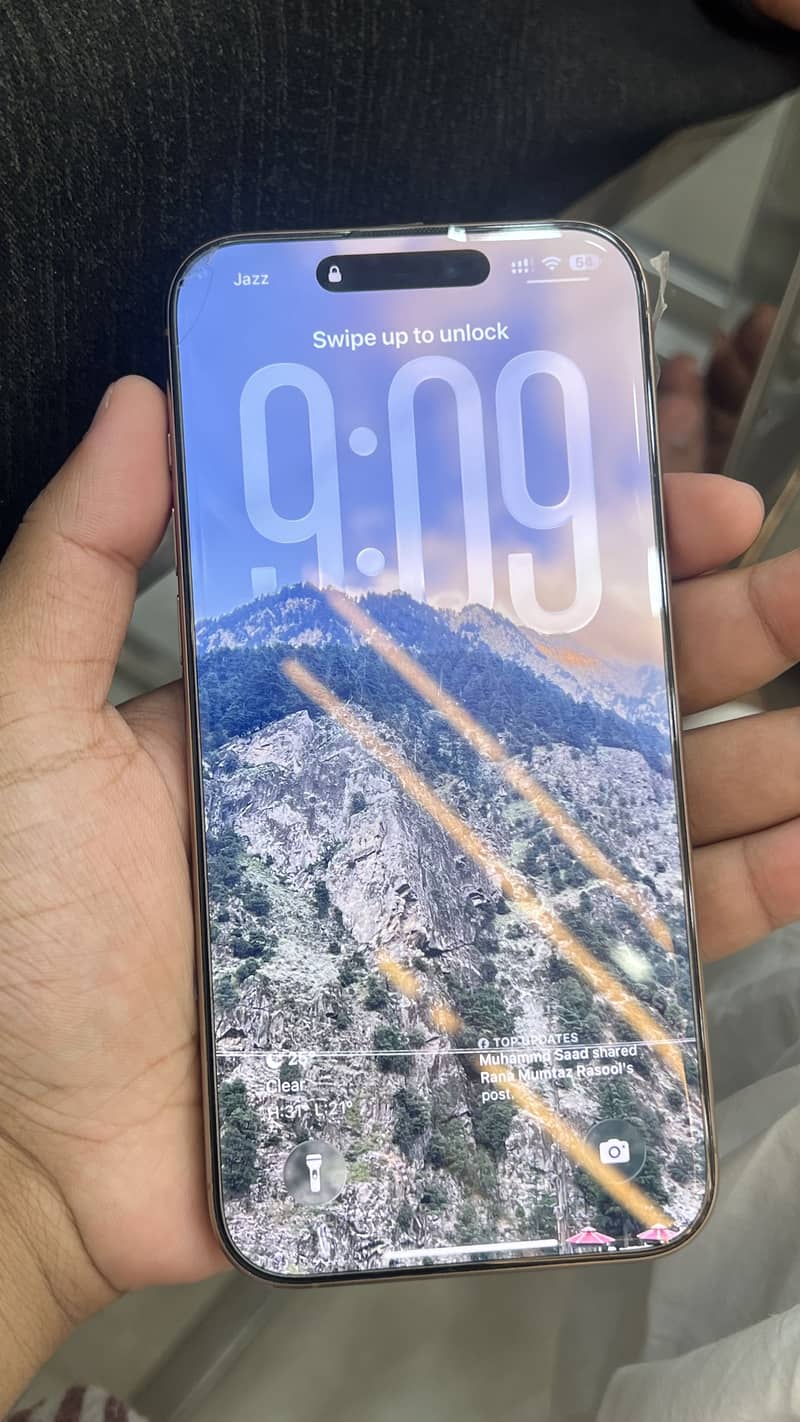 Apple iPhone 16 Pro Max 10