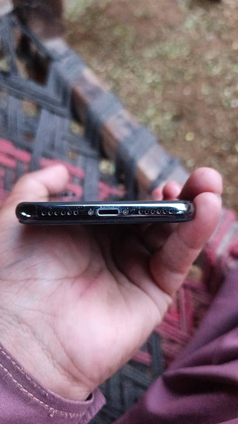 Apple iPhone X 7
