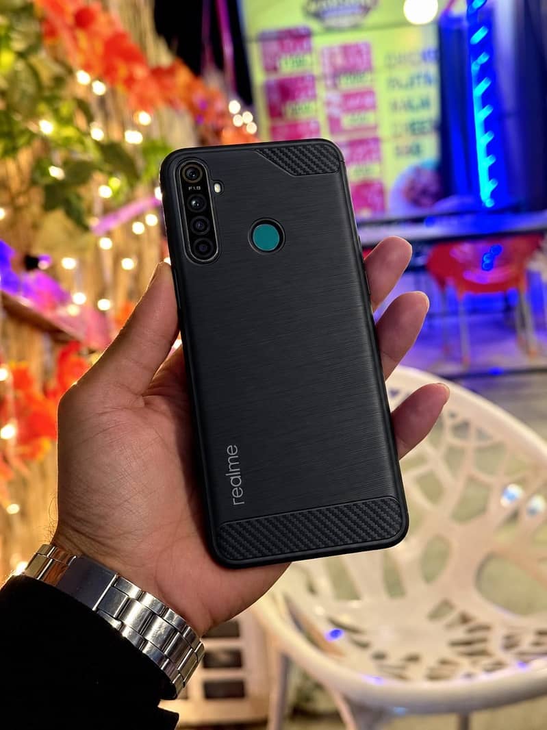 Realme 5i 0