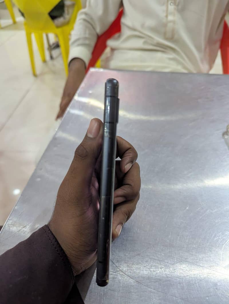 Google Pixel 7a 3