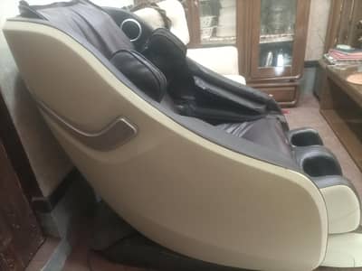 Massage chair working good