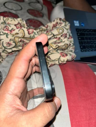 Apple iPhone 15