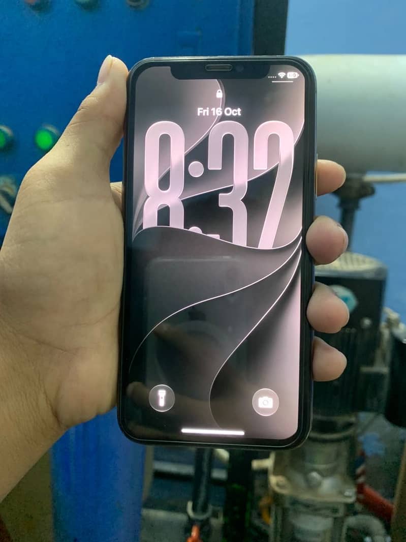 Apple iPhone 11 5