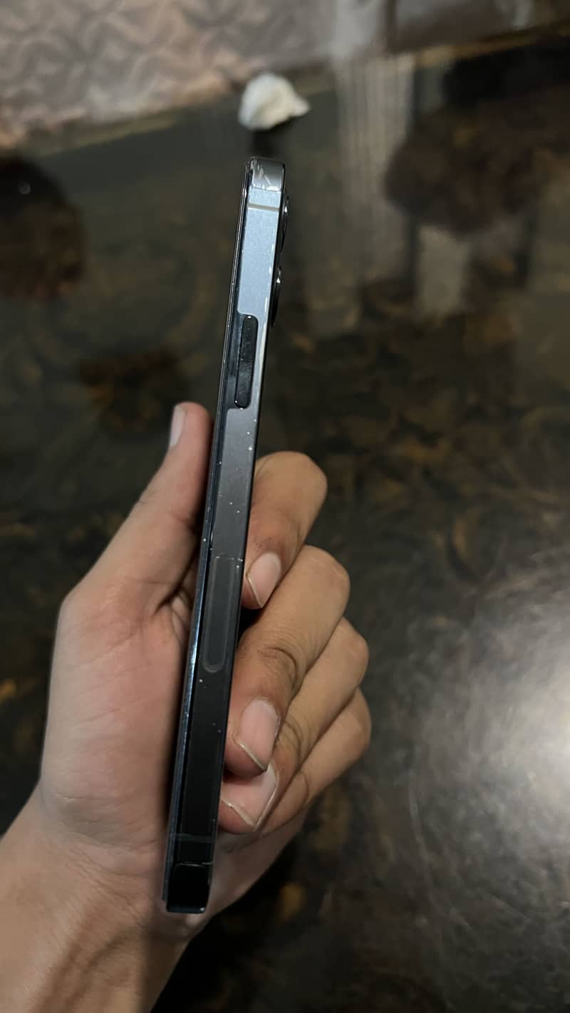 Apple iPhone 12 Pro 2