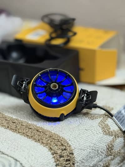 Gaming cooler for mobile