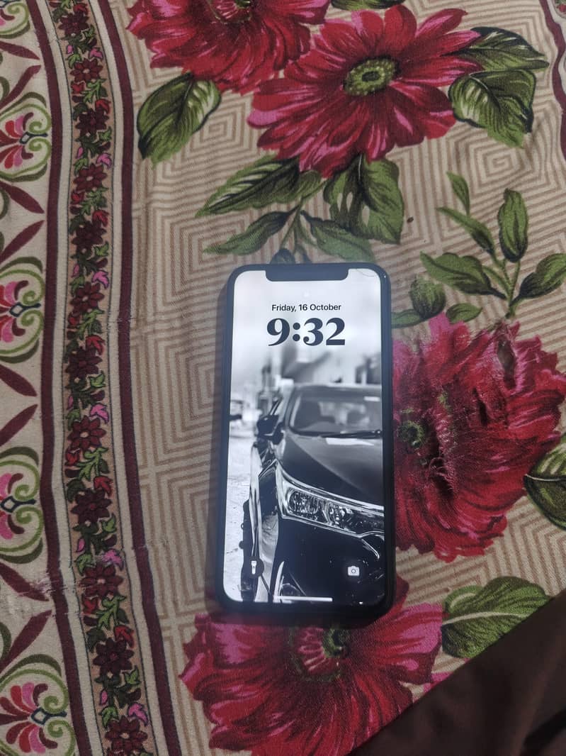 Apple iPhone XS 1