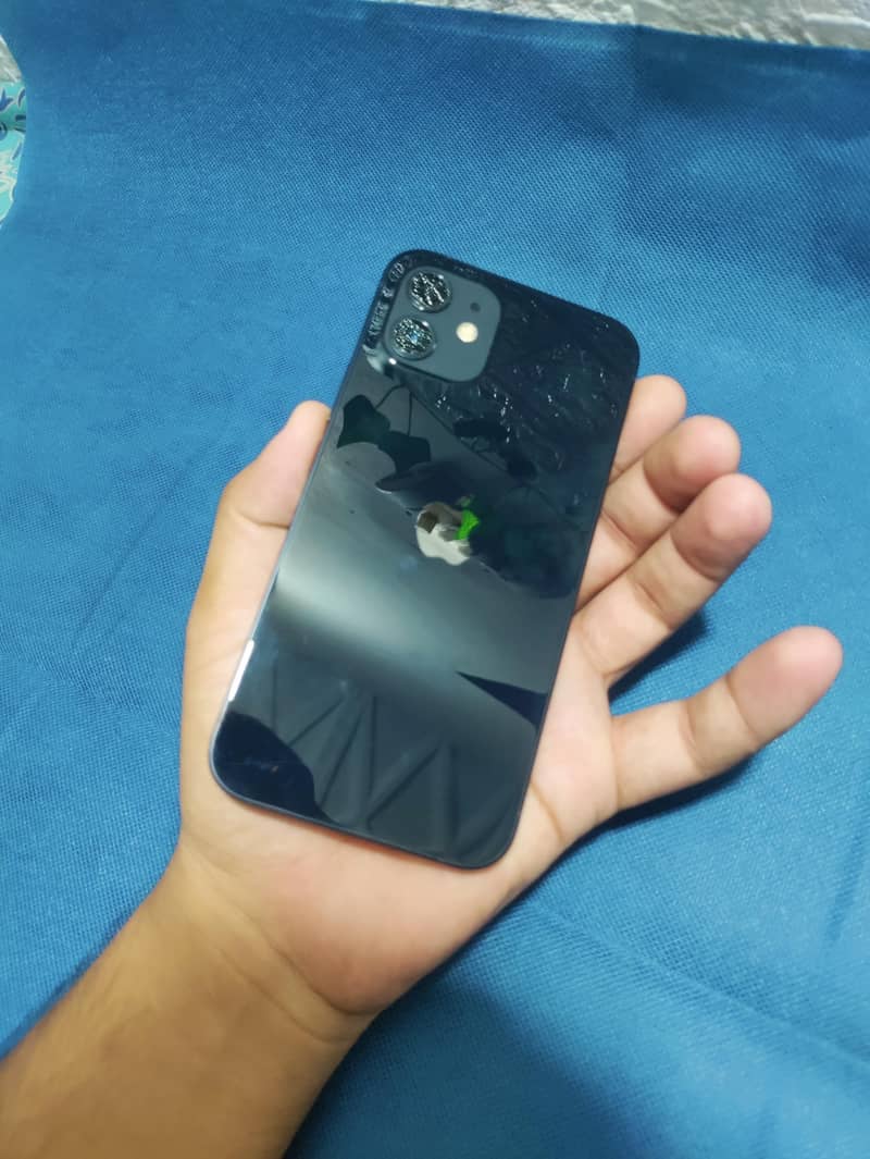 Apple iPhone 12 6
