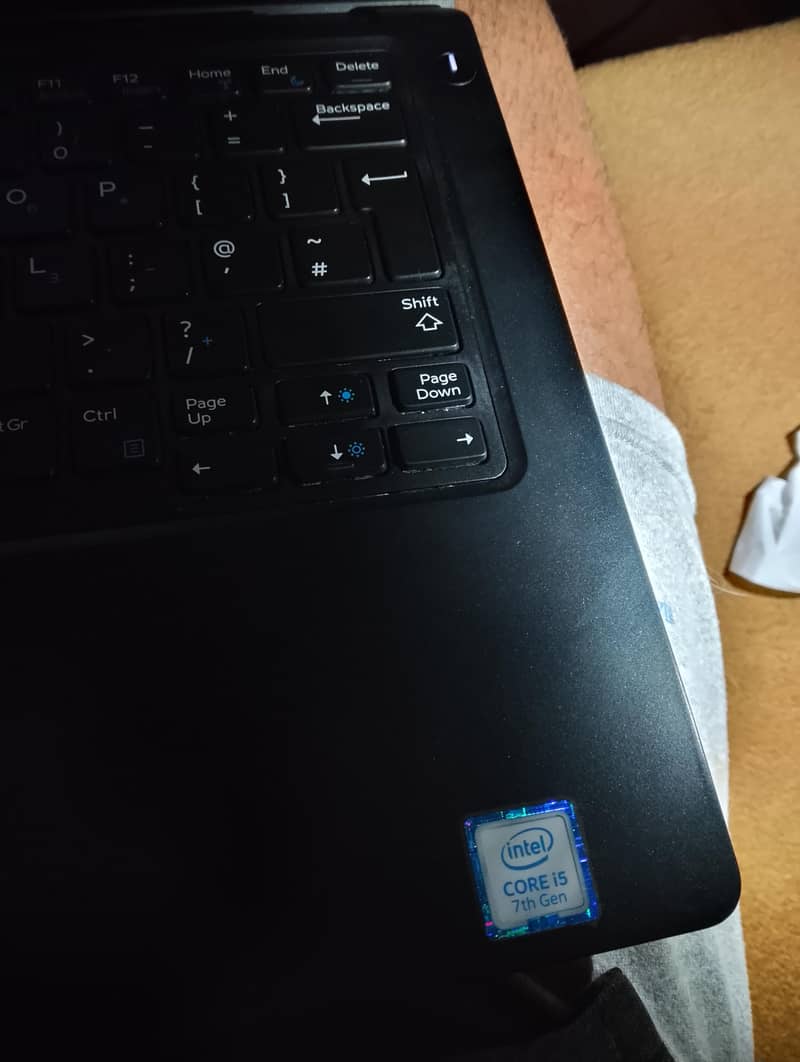DELL LATITUDE 1