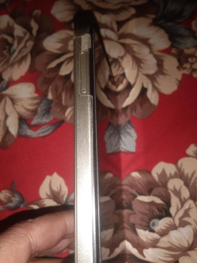 Tecno Spark 20C 5
