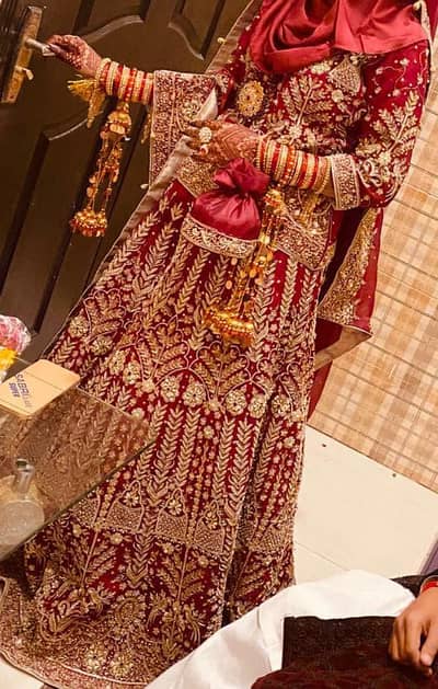 bridal lehenga just 3 hours use