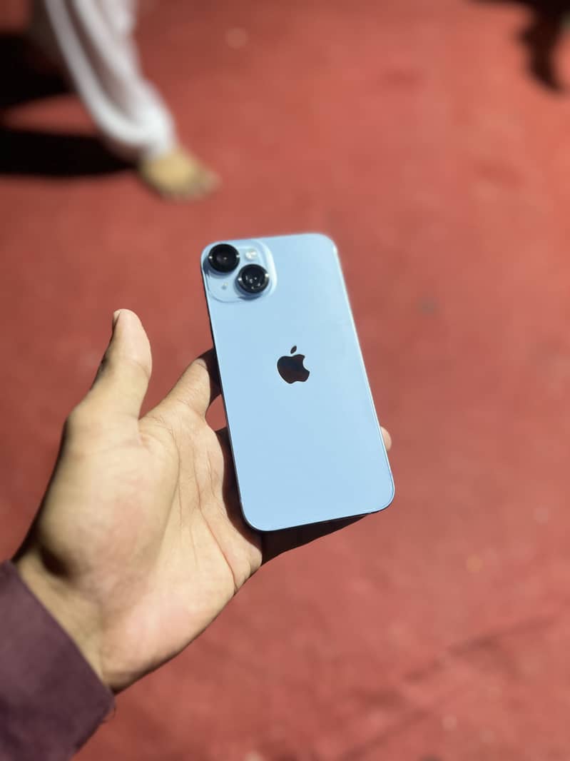Apple iPhone 14 4