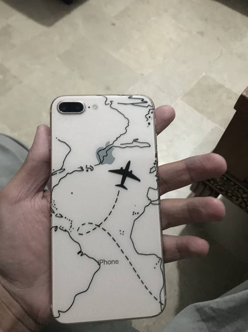 Apple iPhone 8 Plus 2