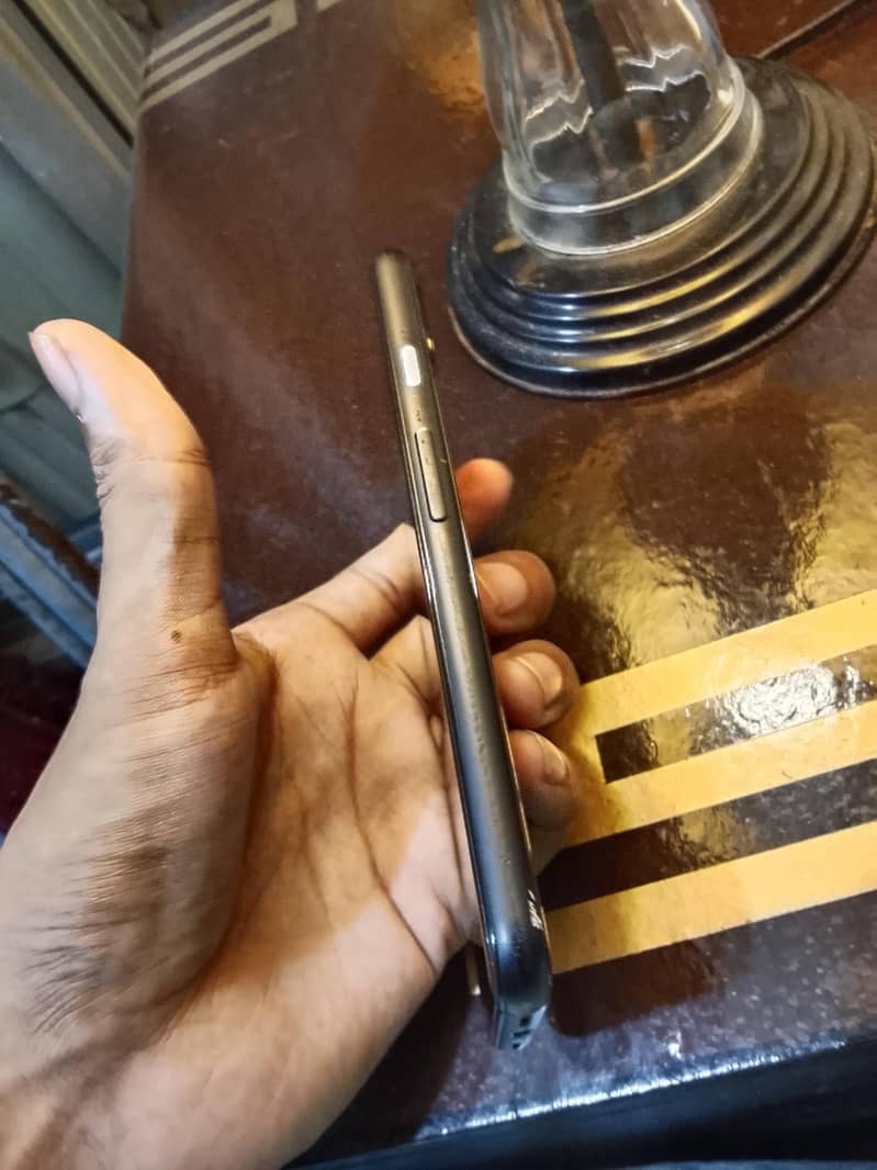 Google Pixel 4 8