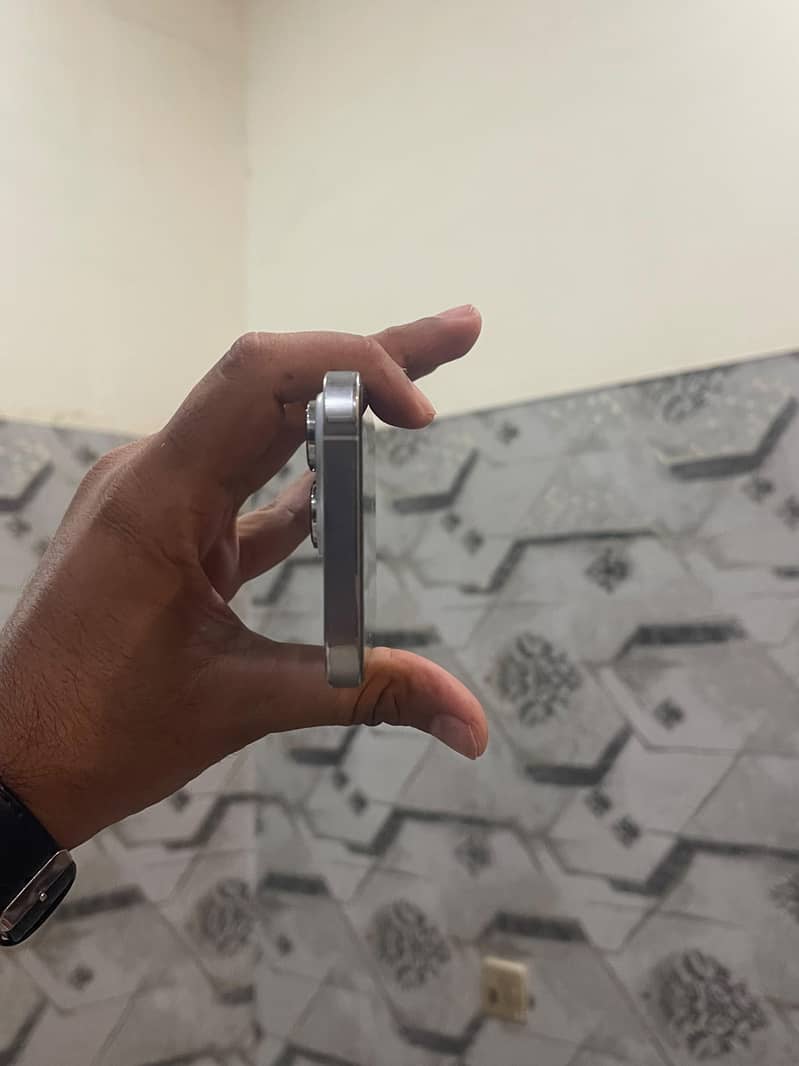 Apple iPhone 14 Pro 5