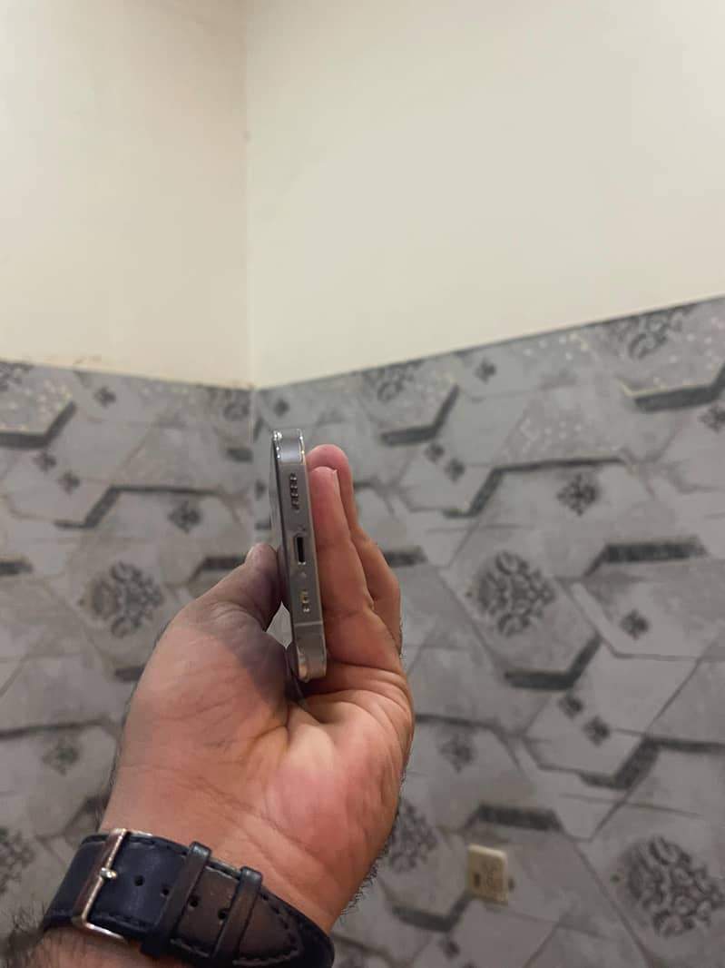 Apple iPhone 14 Pro 7