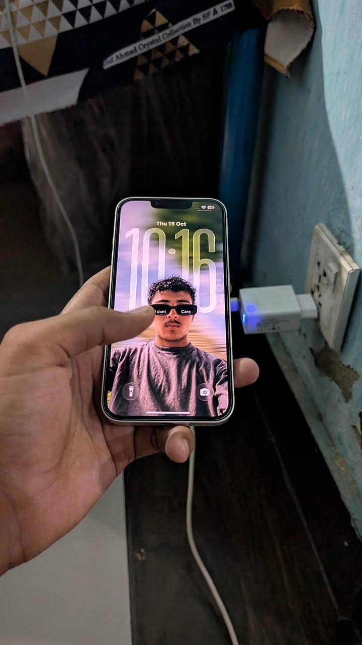 Apple iPhone 13 3