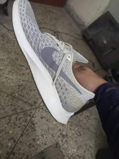 branded shoes size UK 9.5