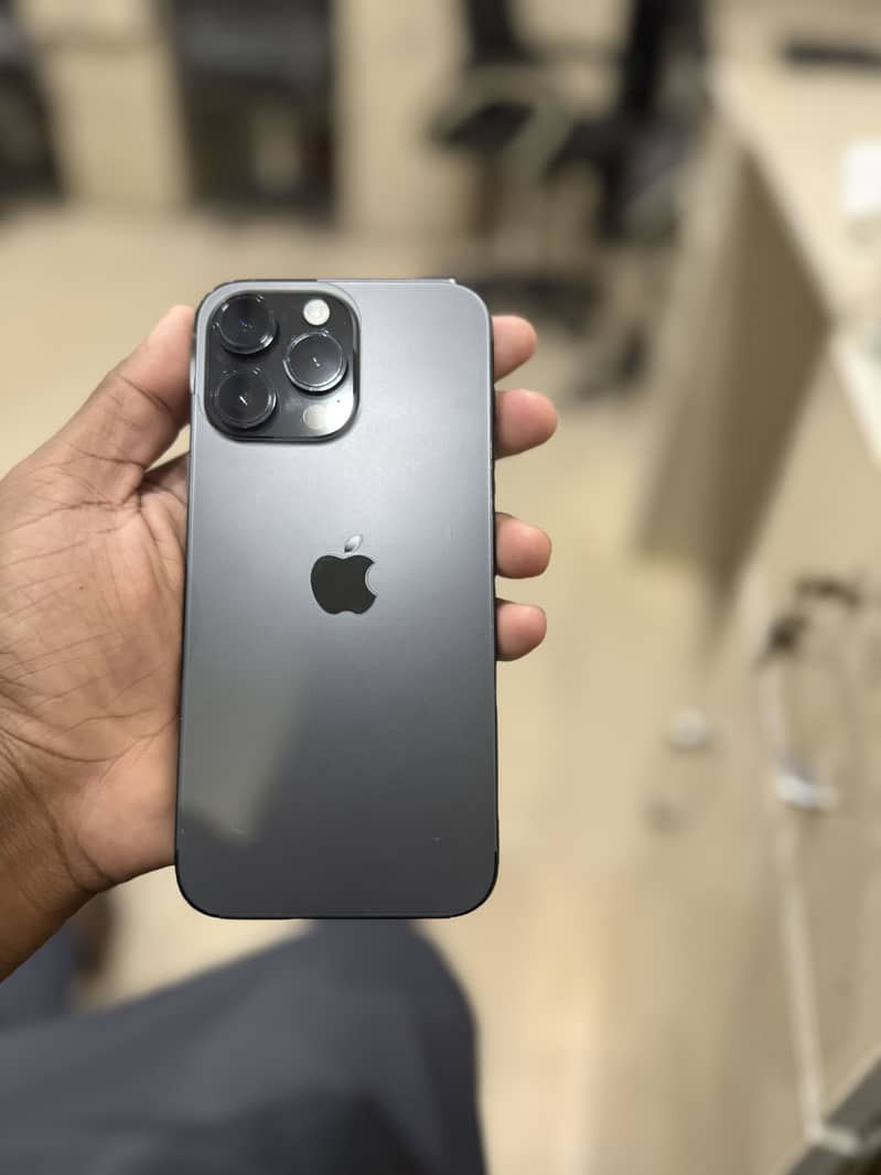Apple iPhone 14 Pro Max 4
