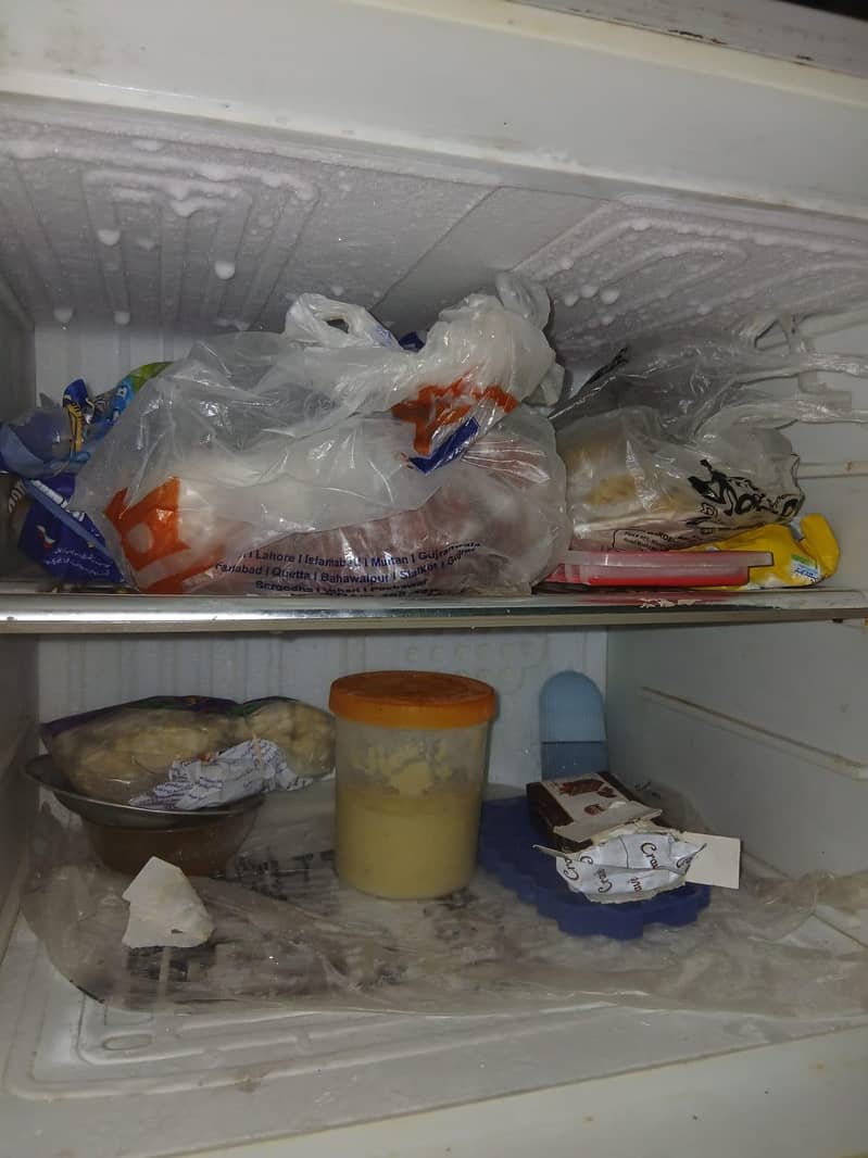 Dawlance refrigerator old model 6