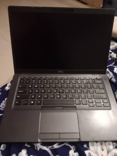 dell 5400 15 8gen 4/256 detail in below