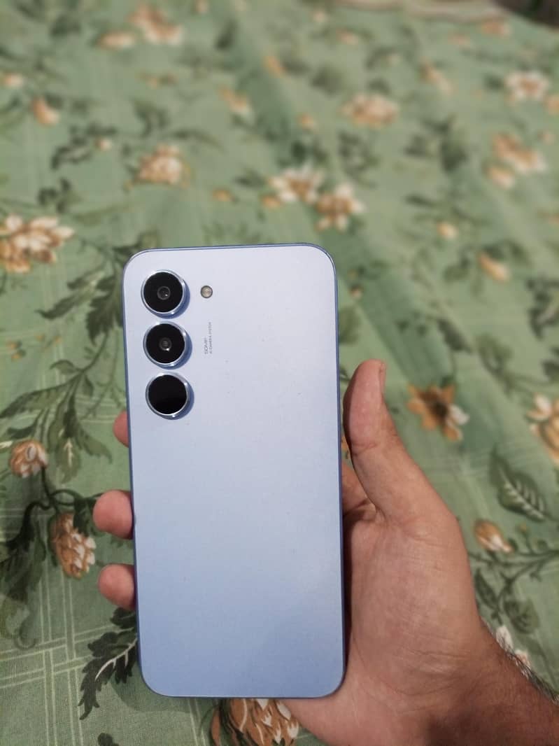 Tecno spark 40 pro 1
