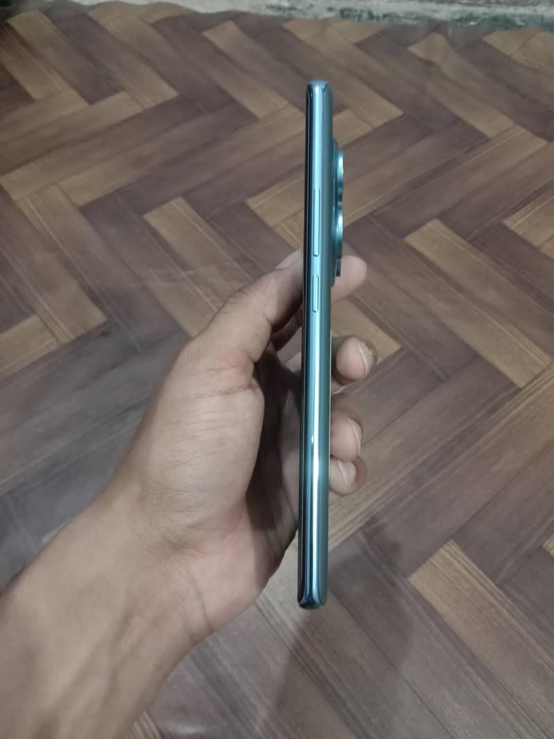 Xiaomi Redmi Note 14 Pro 4