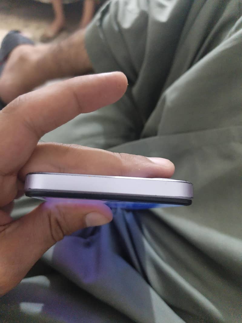 OPPO A78 0