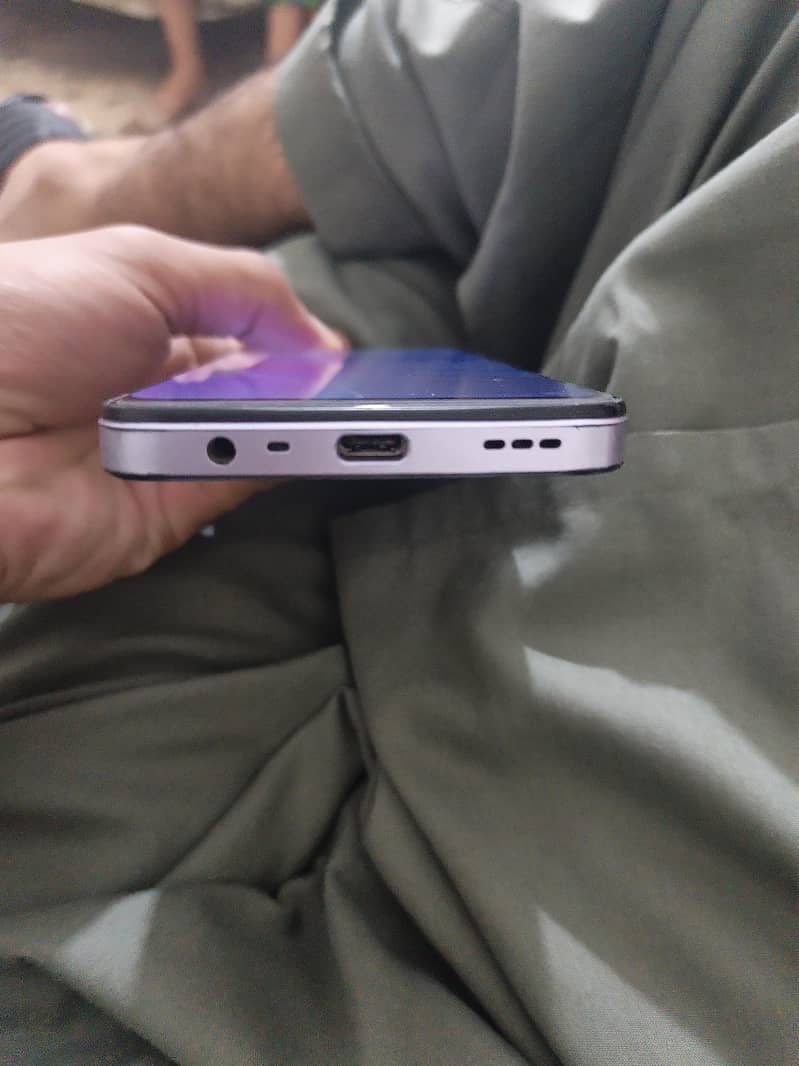 OPPO A78 1