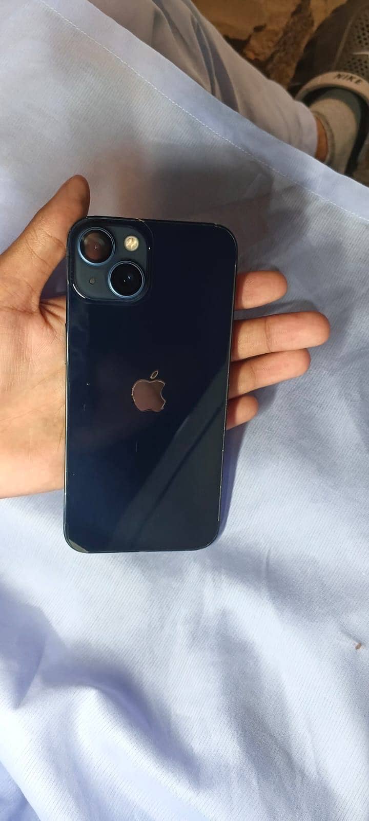 Apple iPhone 13 3
