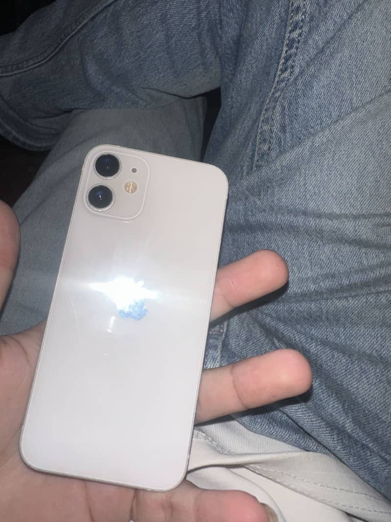 Apple iPhone 12 0