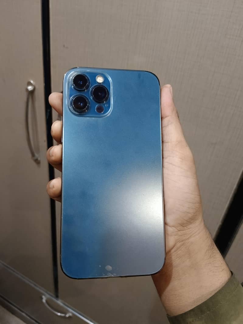Apple iPhone 12 Pro Max 4