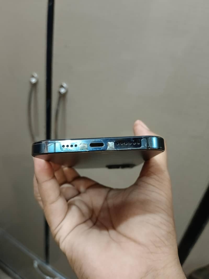 Apple iPhone 12 Pro Max 8