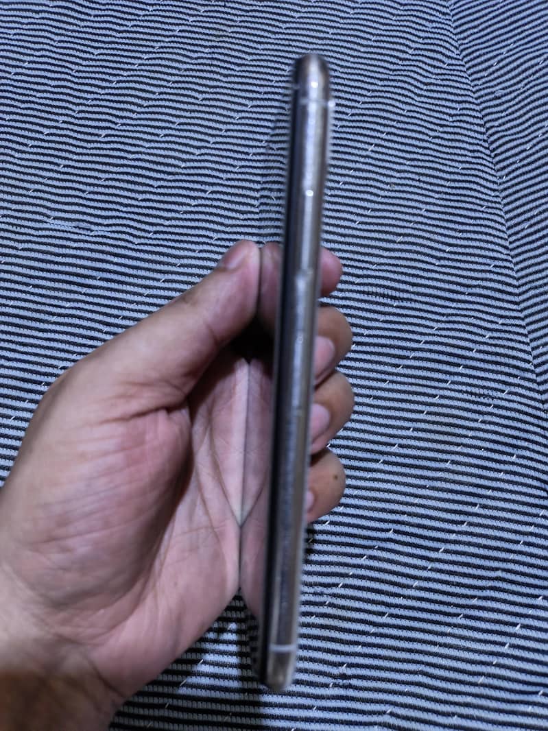 Apple iPhone X 1