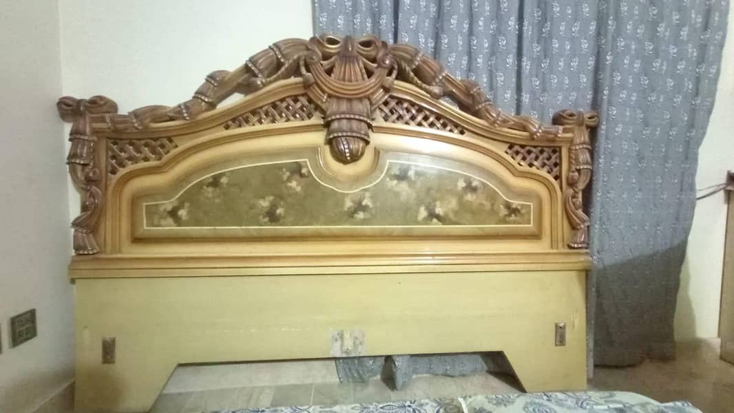 Laasaani Bed only 3