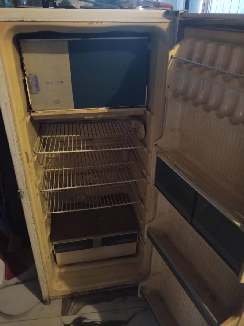 refrigerator 1