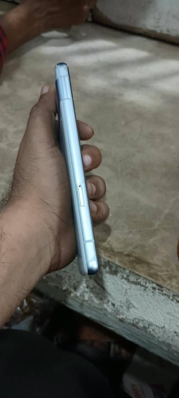 Google Pixel 7a 5