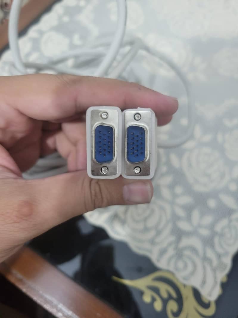 VGA Cable 3