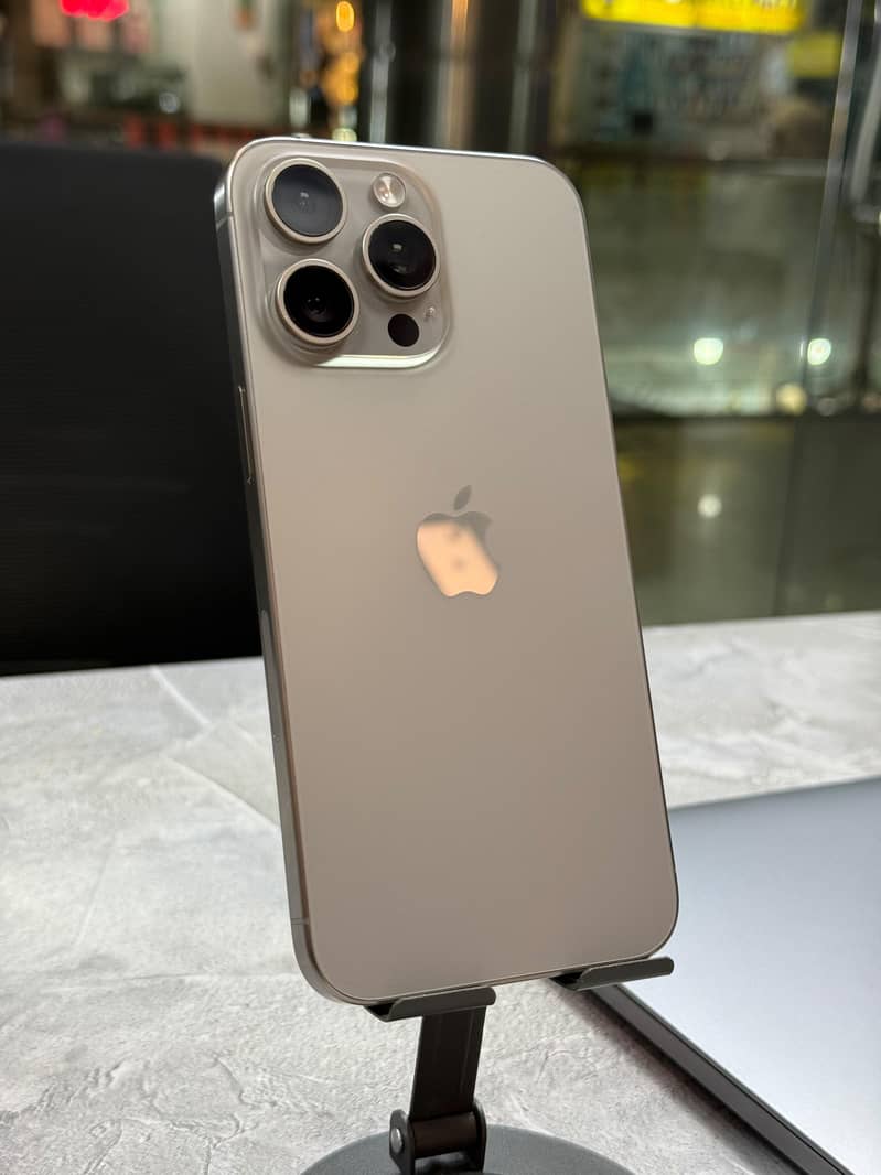 Apple iPhone 15 Pro Max Sim Locked 0