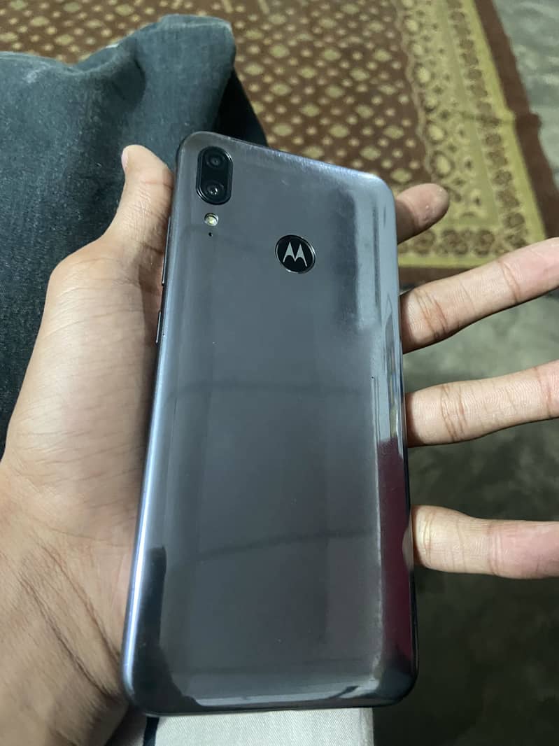 Motorola Moto E6 Plus 1