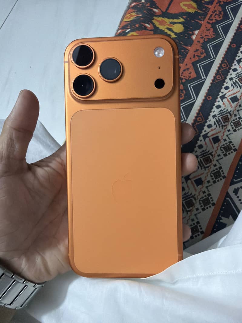 Apple iPhone 17 Pro Max 0