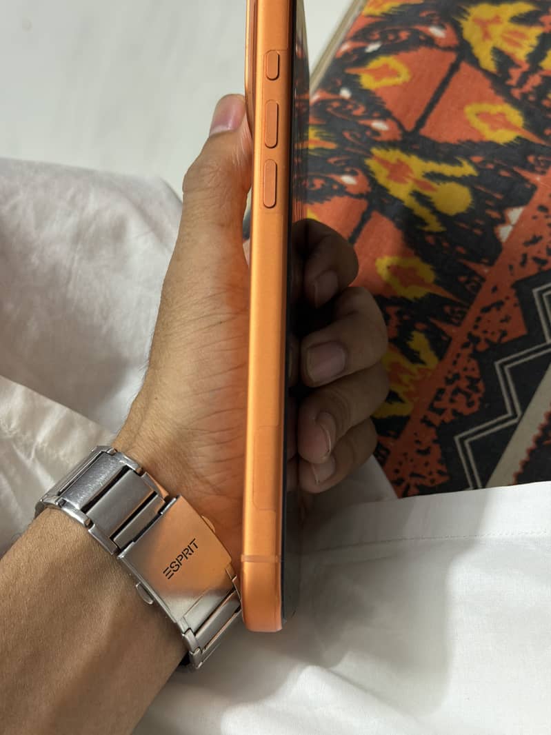 Apple iPhone 17 Pro Max 1