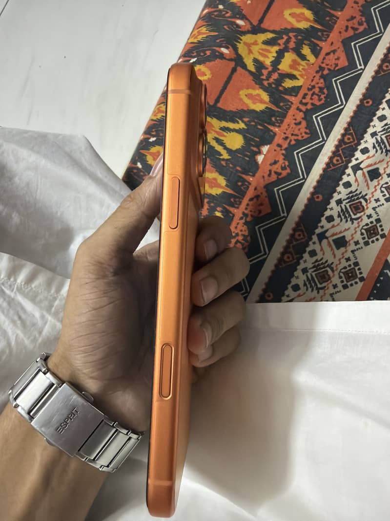 Apple iPhone 17 Pro Max 3