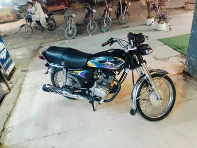UNIQUE UD 125 2021 NEW CONDITION 1ST OWNER ON MY NAME